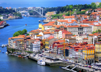 “Revitaliza Porto.” oferece apoio especializado para os negócios locais superarem a crise