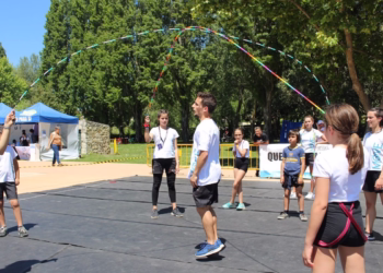 Sintra: 12 horas a saltar à corda em Queluz