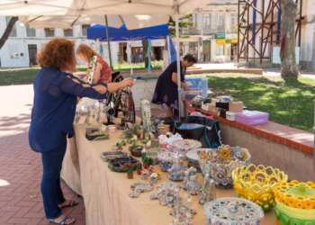Domingos com Artesanato no Seixal regressam ao Jardim dos Mártires da Liberdade