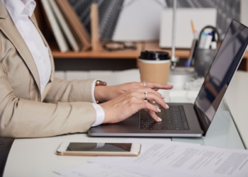 Empresa tecnológica de Lisboa tem mais de 100 vagas em aberto